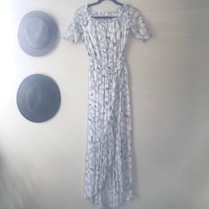 Ministry of Style of the shoulder dress